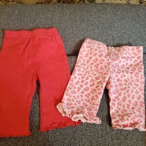 Girl's 0-3 months Pants (2)